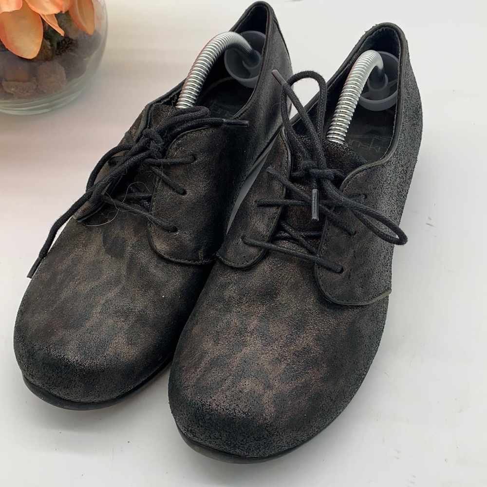Dansko Leopard Print Leather Lace Up Loafer EU 37. DAN0211